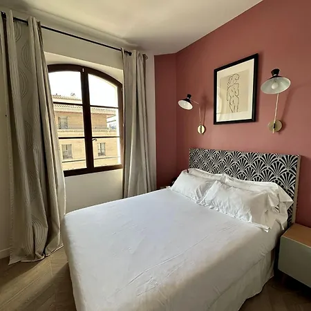 Belle-vue Vieux-port Hotel