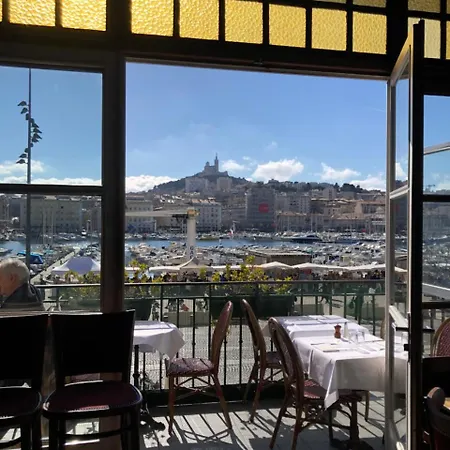 Belle-vue Vieux-port Hotel 3*